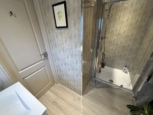 Photo 21- click for photo gallery